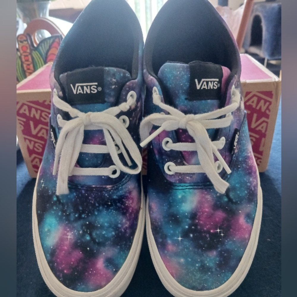 Vans Womans Galaxy/Cosmic Shoes - Almost New - Size 8.5 Women